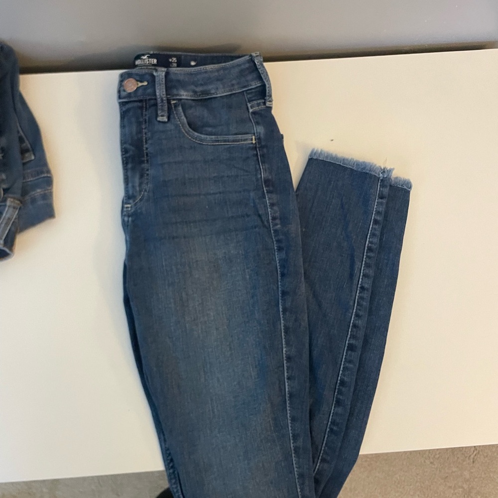 Hollister skinny jeans